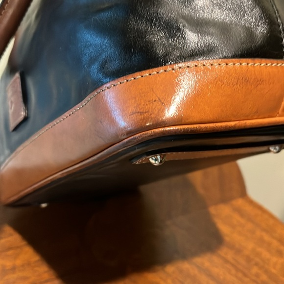 Dooney & Bourke Satchel Smooth leather Black/ brown dome top excellent cond. - Picture 16 of 17